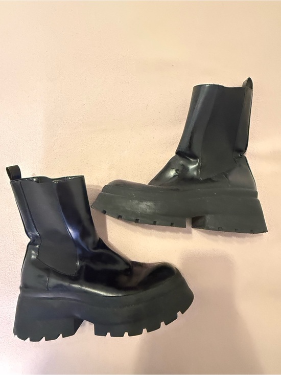 Zara Shoes - Zara Black Chunky Platform Chelsea Boots